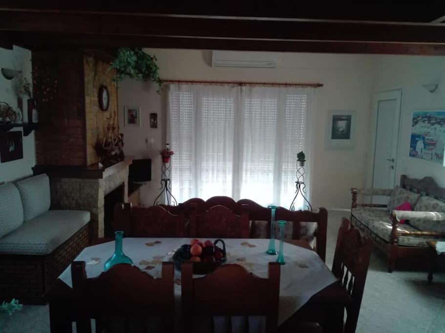 费拉Pan Family House公寓 外观 照片